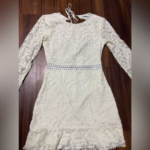 White Lace Long Sleeve Dress size Medium